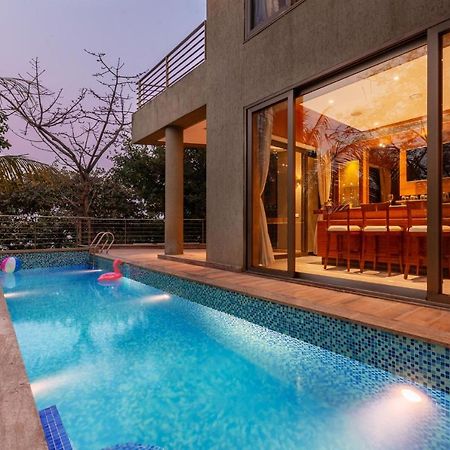 The Blue Horizon By Stayvista: Beachfront Villa with Pool and Games Alibag Exterior photo